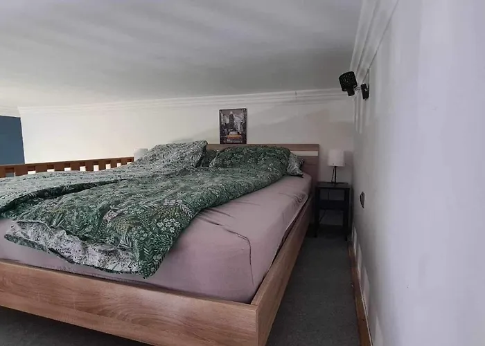 Loft&steam - Designer With Sauna & Ac