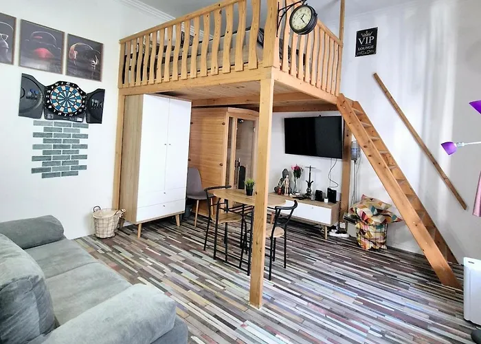 דירה Loft&steam - Designer With Sauna & Ac