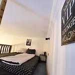 Apartamento Designer Studio With Private Sauna & Ac